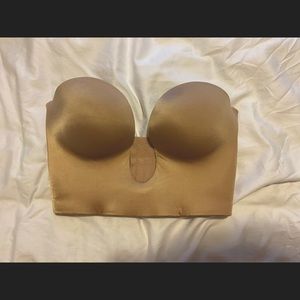 Fine lines backless strapless bra